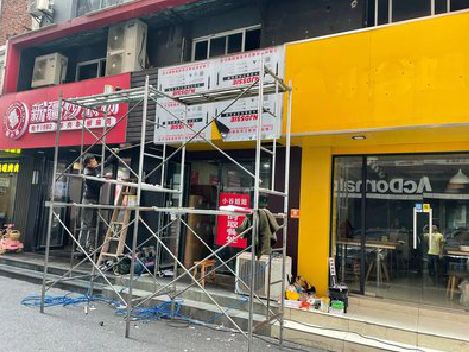 登封制作广告招牌如何避免它发黄？